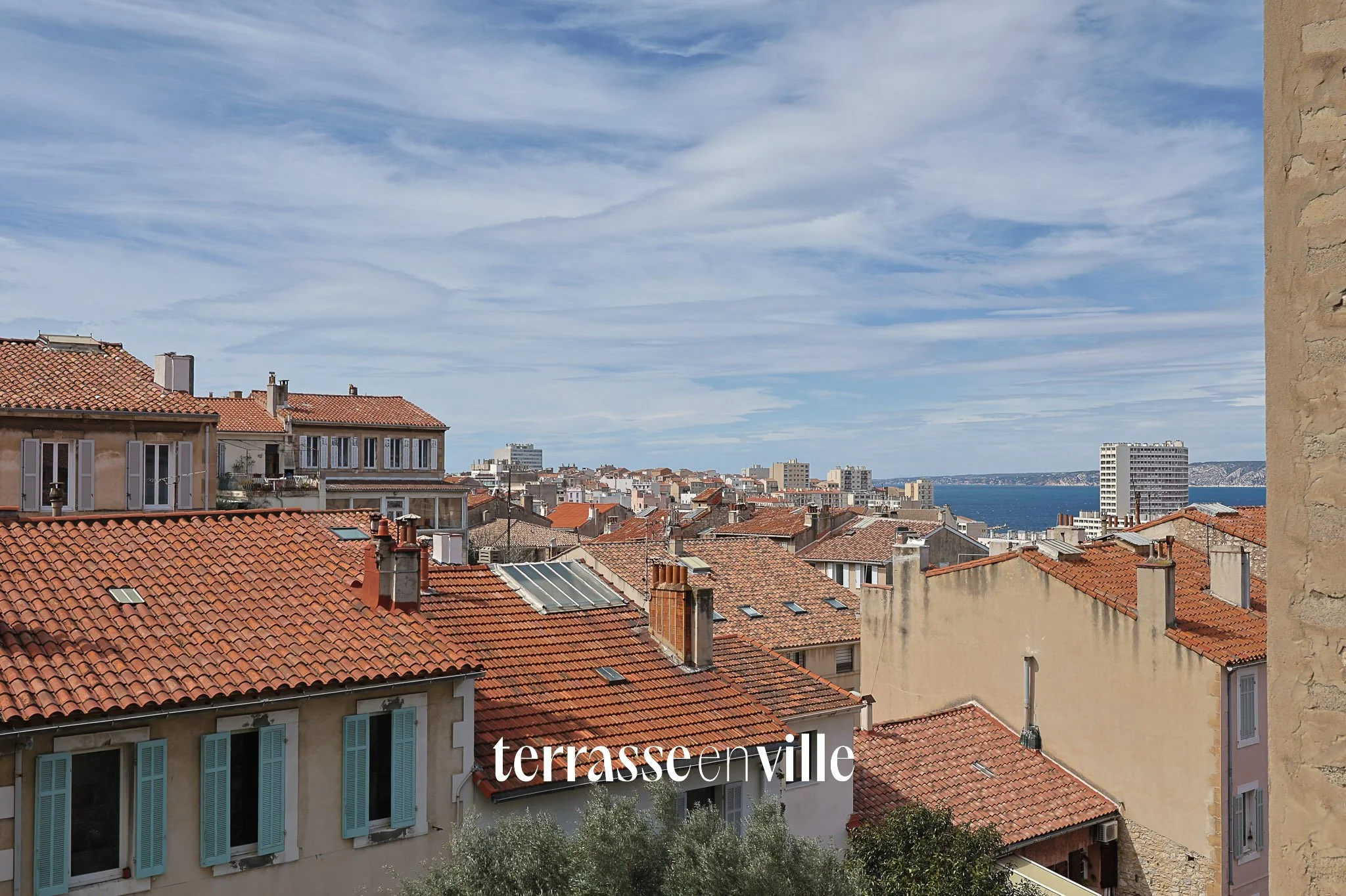 EXCLUSIVITE - ROUCAS BLANC - DUPLEX TERRASSES - 575 000€