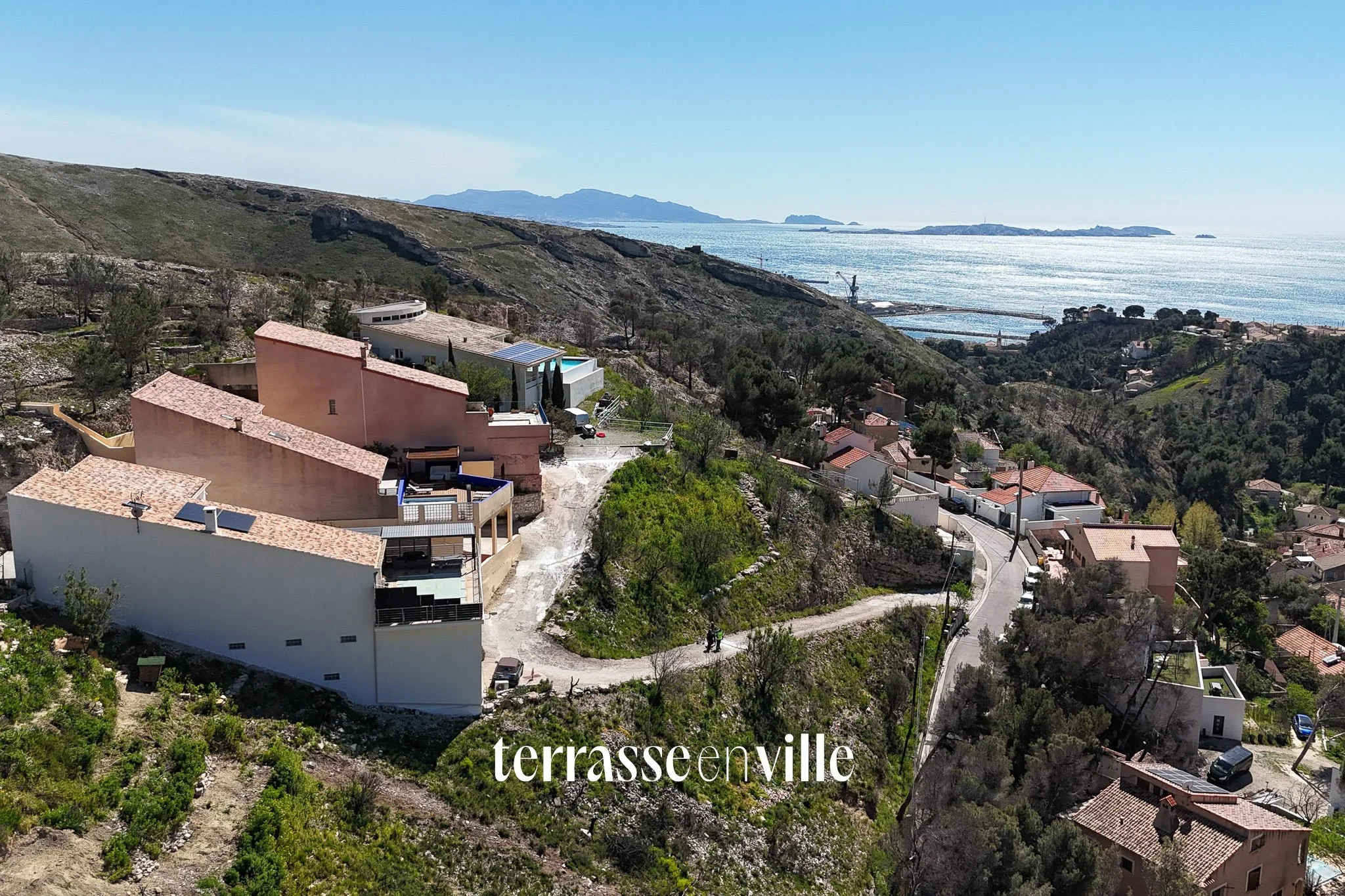 L’ESTAQUE - MAISON 194m2 - PISCINE -VUE MER - 750 000€