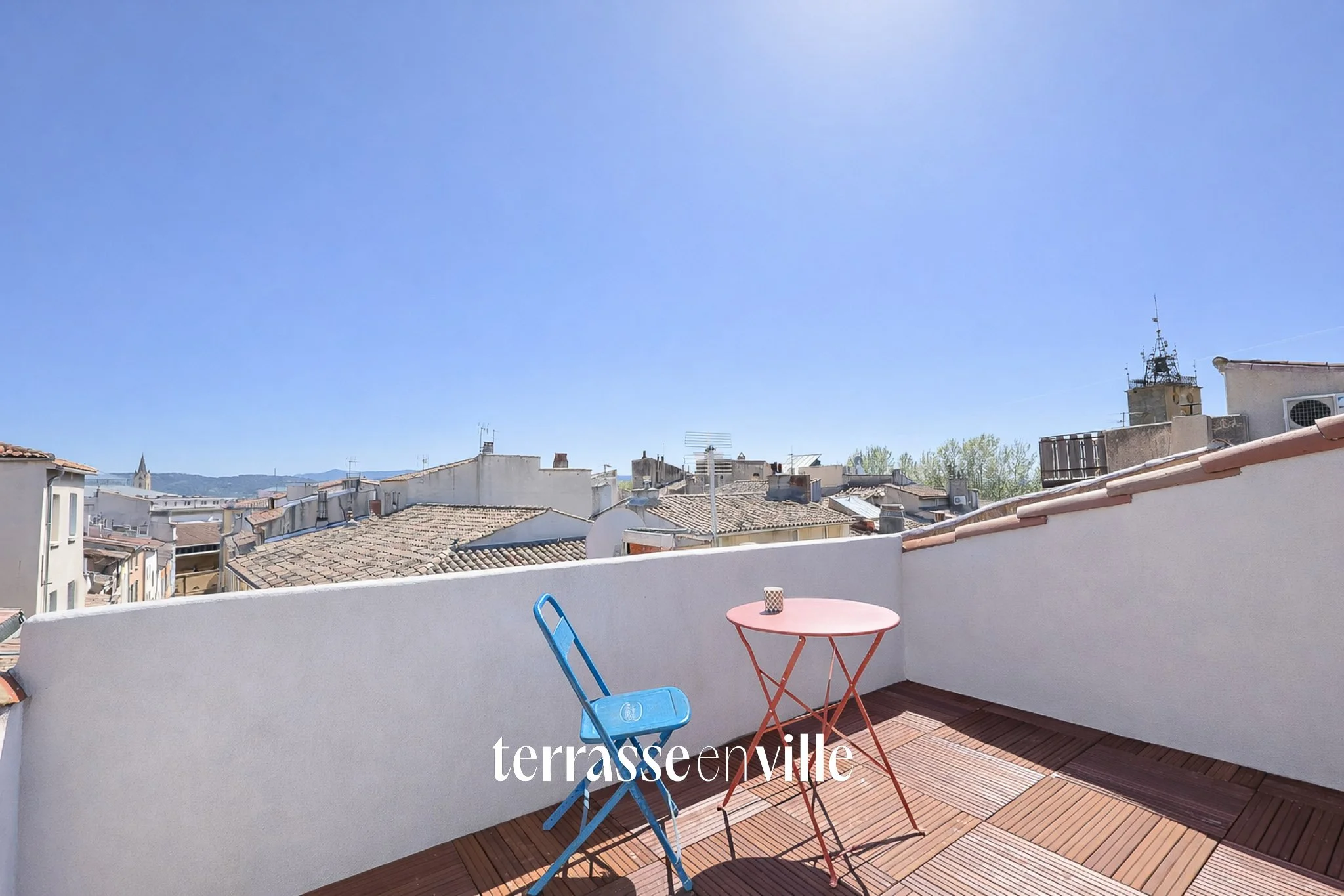 EXCLUSIVITÉ - AIX-EN-PROVENCE - CENTRE VILLE - T3 73 m2 - TERRASSE - 440 000 €