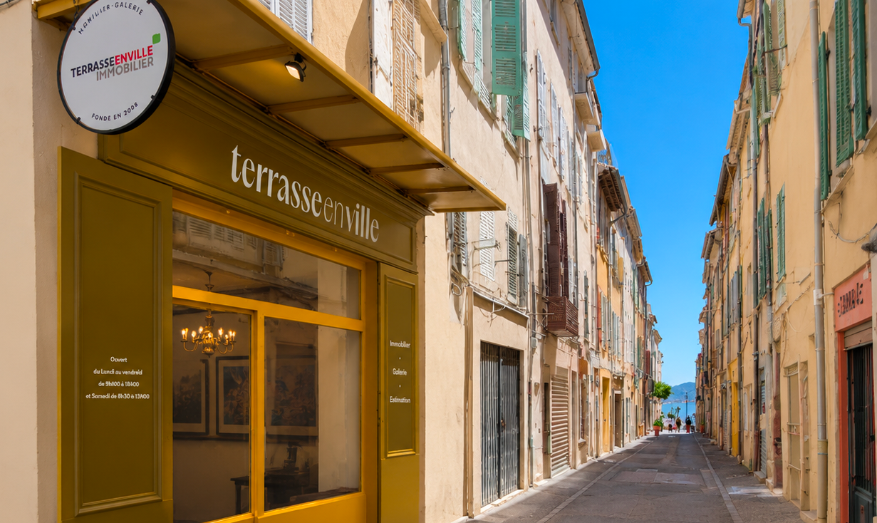 Terrasse en Ville La Ciotat : retour aux sources dans la rue Edgar Quinet