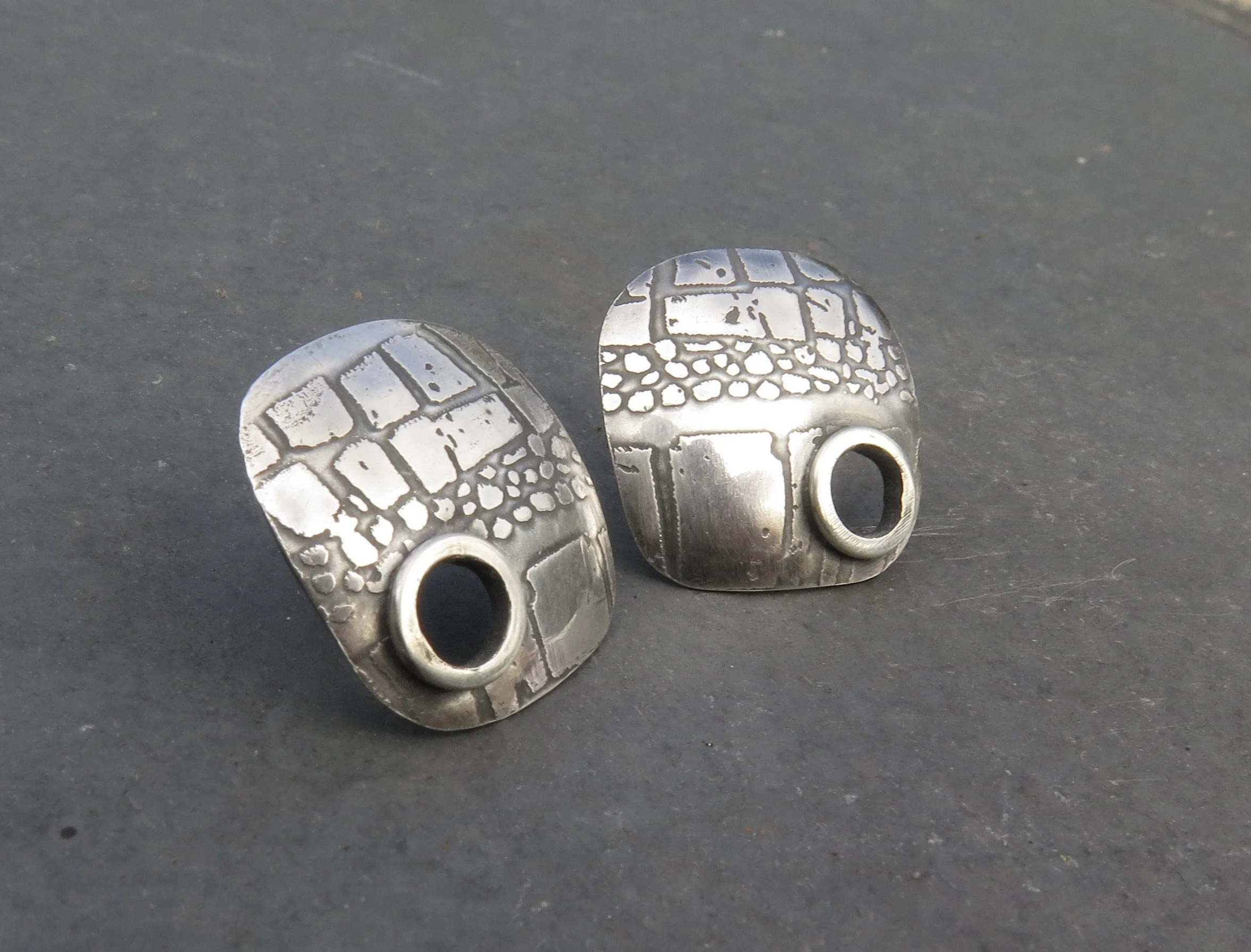 stonelink studs .JPG