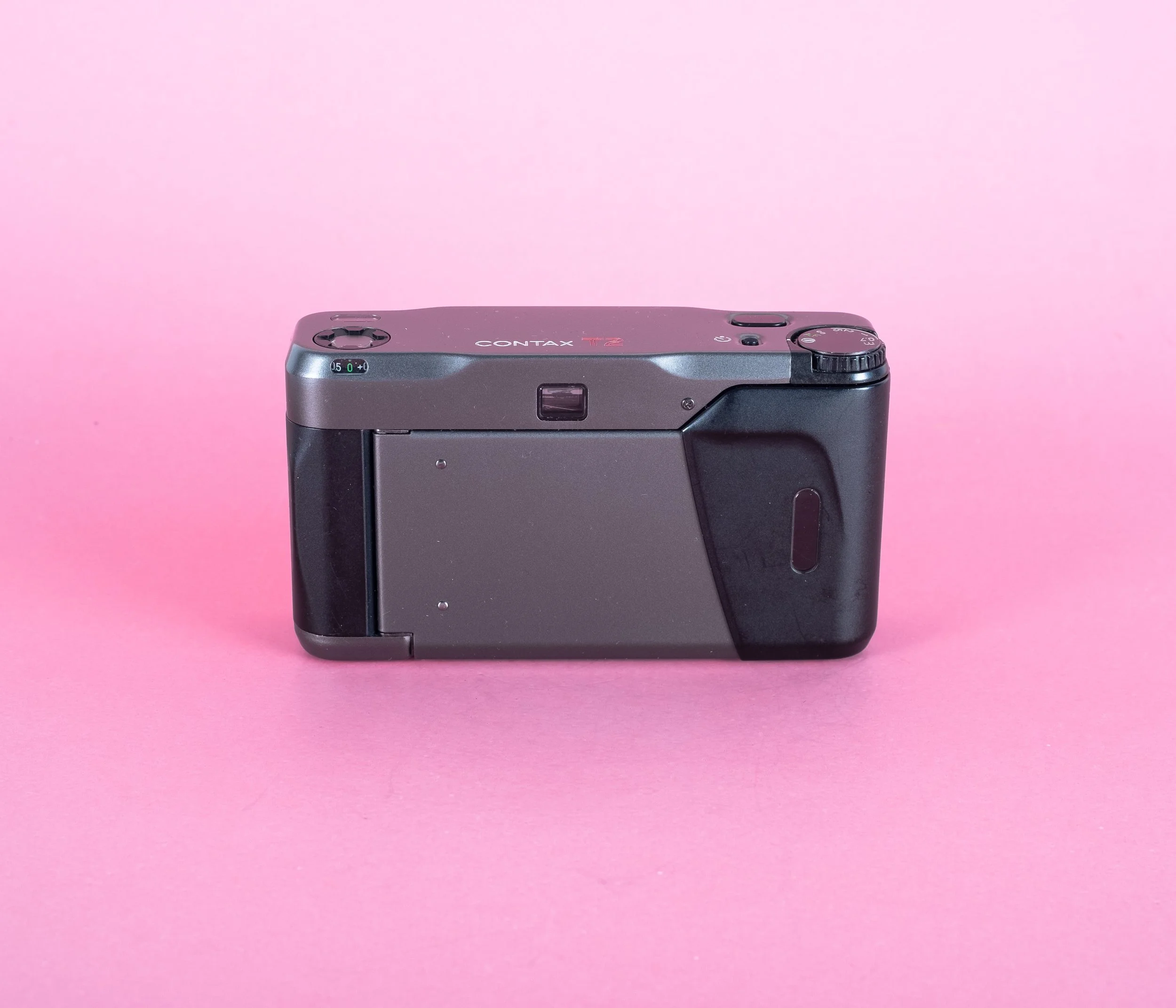Contax T2 Titanium Black - 2/2 — Illumithek