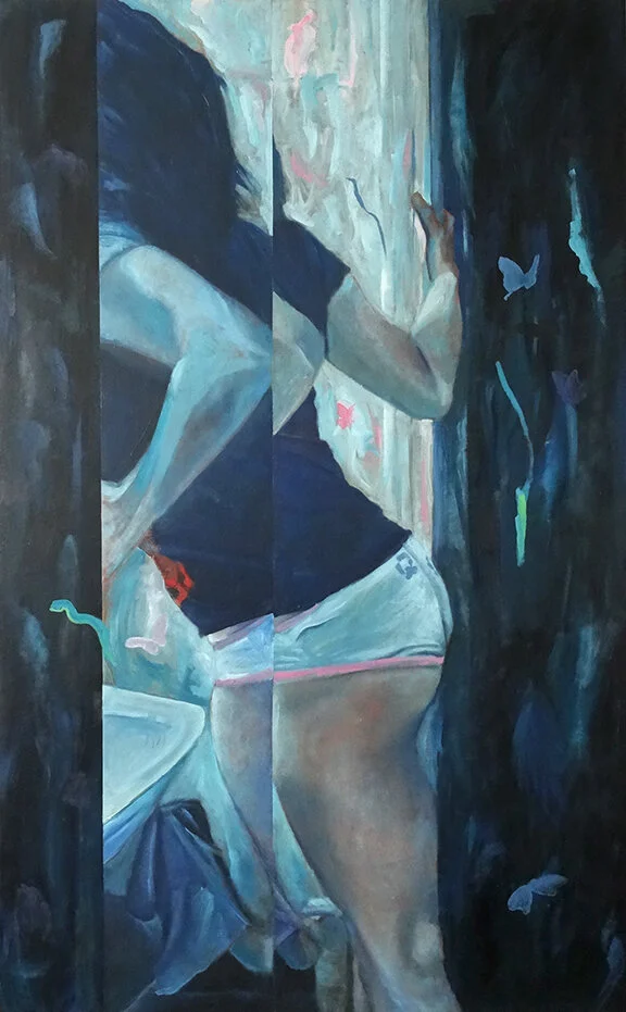 MIRROR TWINS ARE DIFFERENT