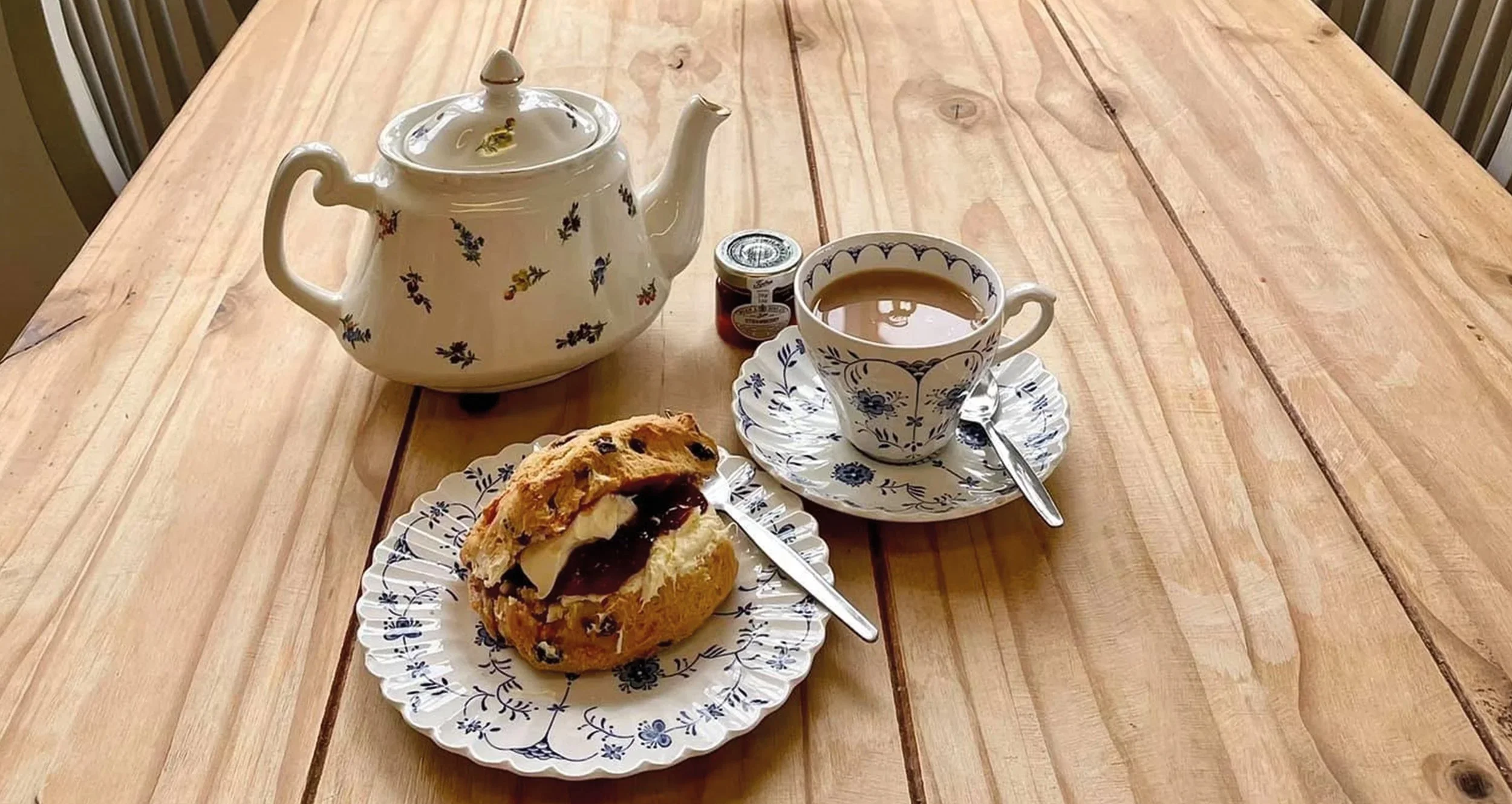 NEW TEA ROOM