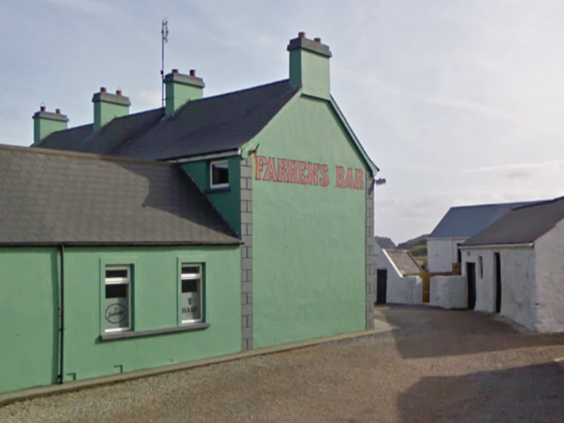 FARREN'S BAR DONEGAL AND IRELAND'S MOST NORTHERLY PUB WINS IRELAND'S BEST PUB AWARD  