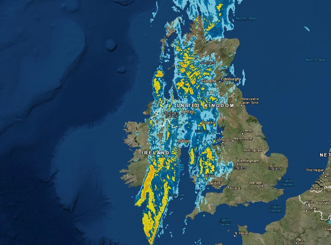 Latest rainfall radar showing the current areas which is seen rainfall from 2:40pm.