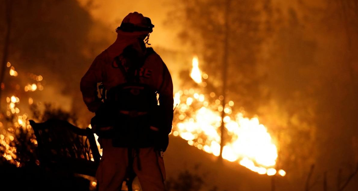 Fire fight battles wild fire in Northern California