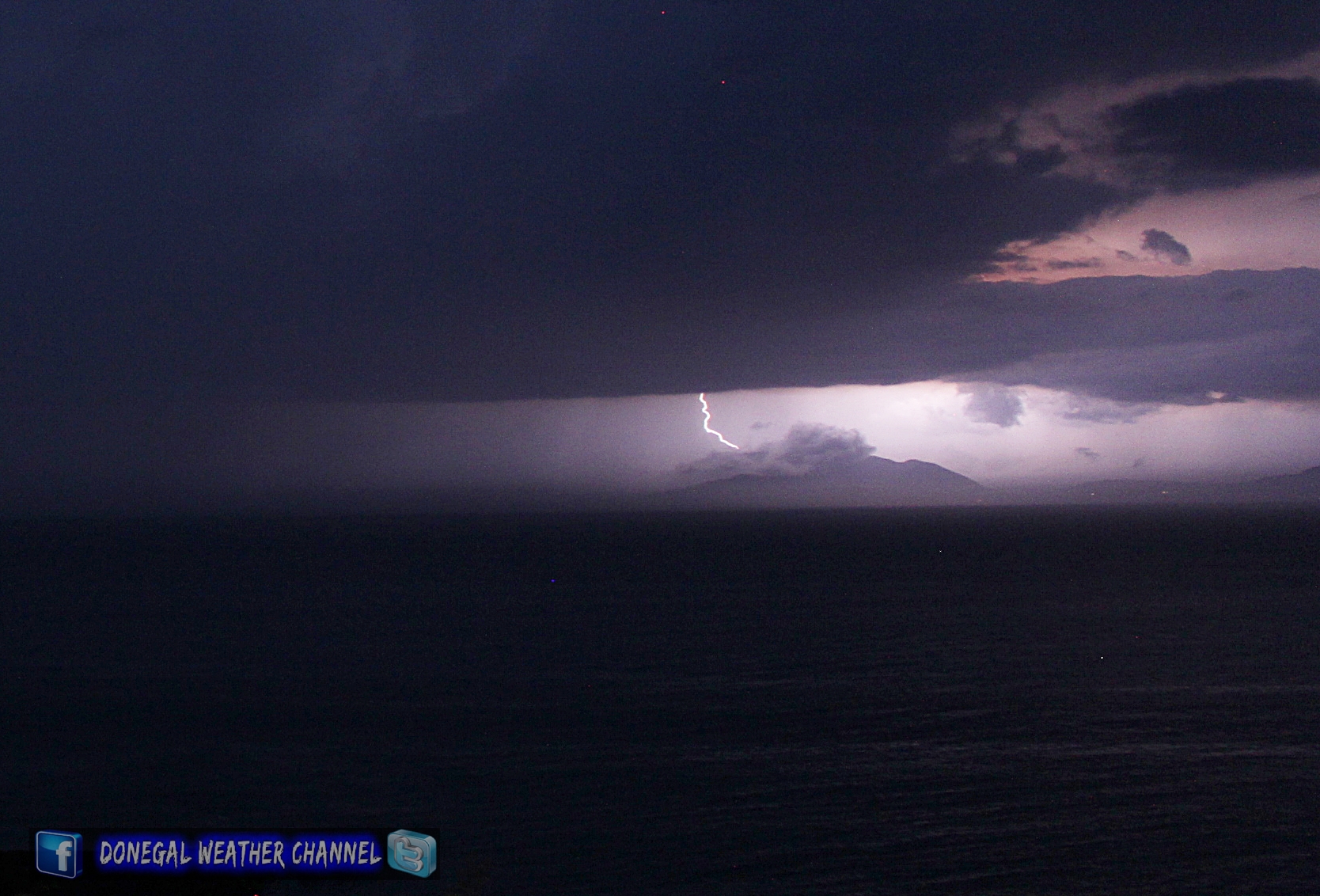 PHOTO BAY 5 LOGO.JPG