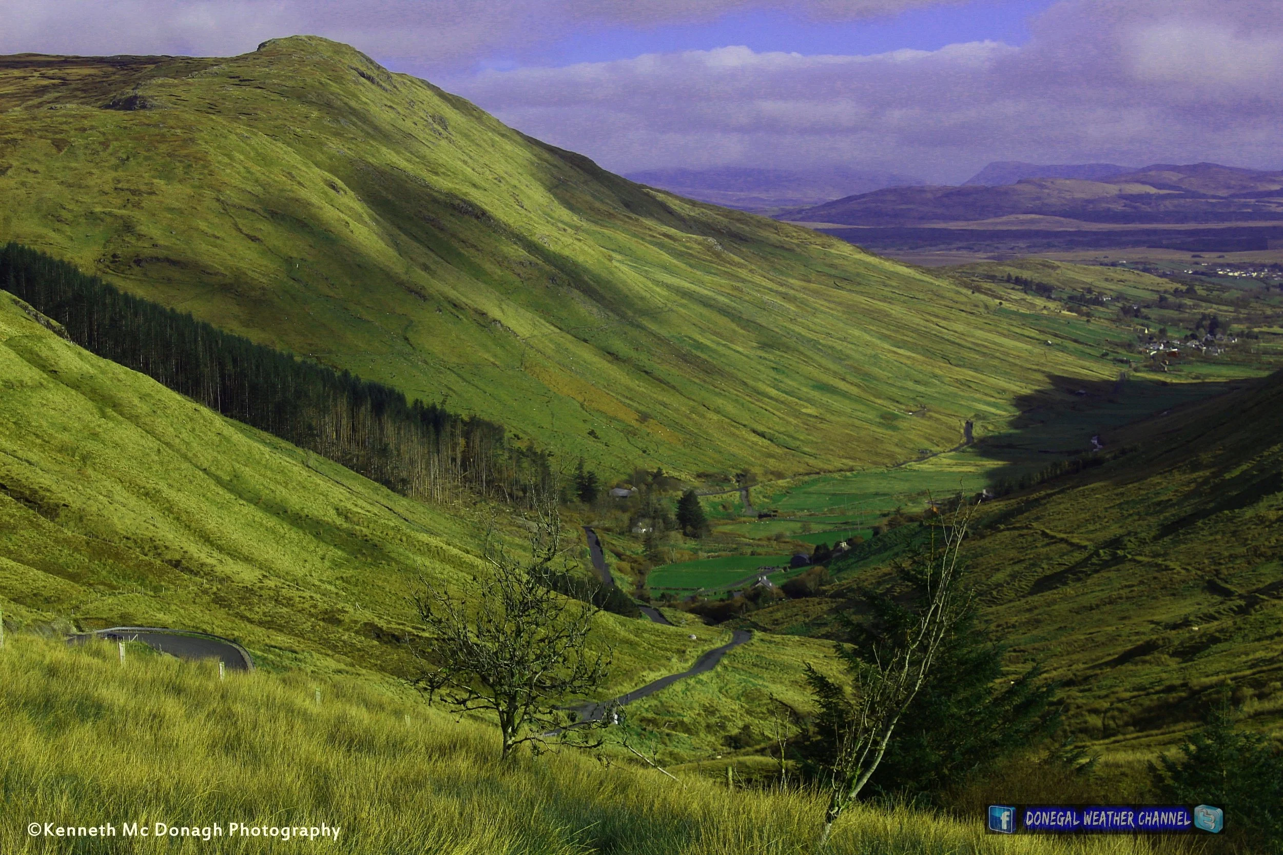 Glengesh Pass outside Ardara, Donegal, Ireland
