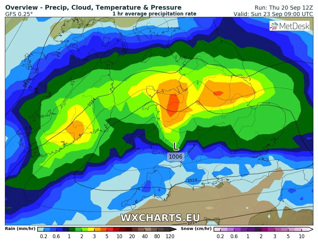 Heavy rain across the southern half of Ireland on Sunday morning