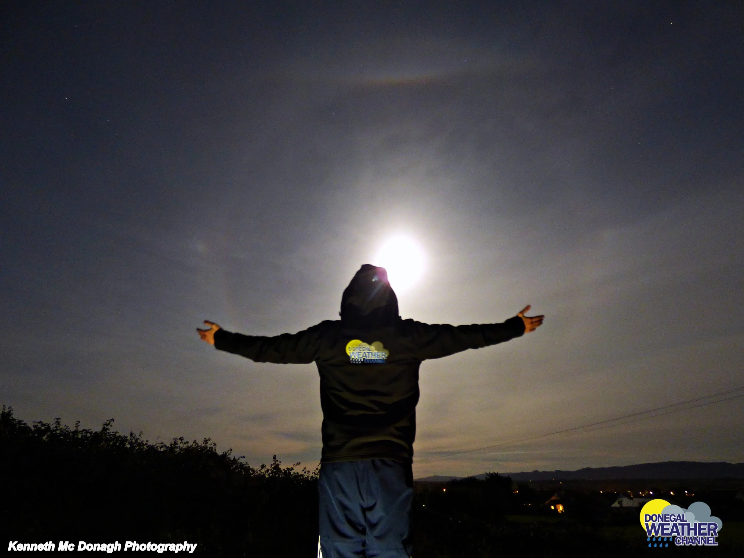 RARE LUNAR HALO AND UPPER TANGENT ARC