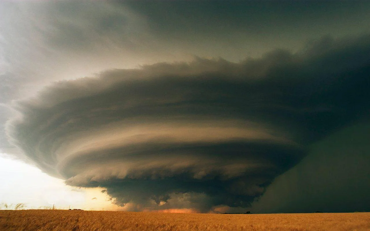 TORNADO.jpg