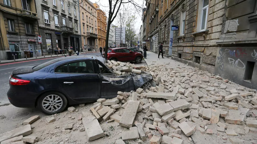 Croatia hit with a Magnitude 5.3 earthquake damaging buildings