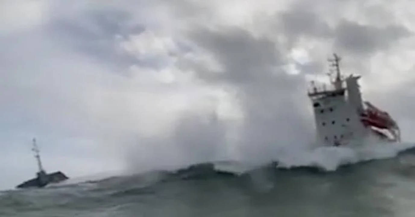 3 Lifeboat crews rescue 4000 tone vessel in the Irish sea after battling massive swells 