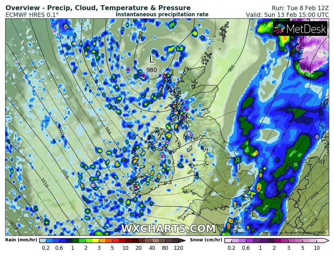 Some heavy showers again on Sunday with the risk of thunderstorms