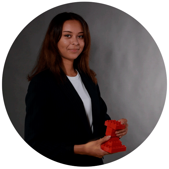 Patricia_cinemagraph_round_color_540x540.gif