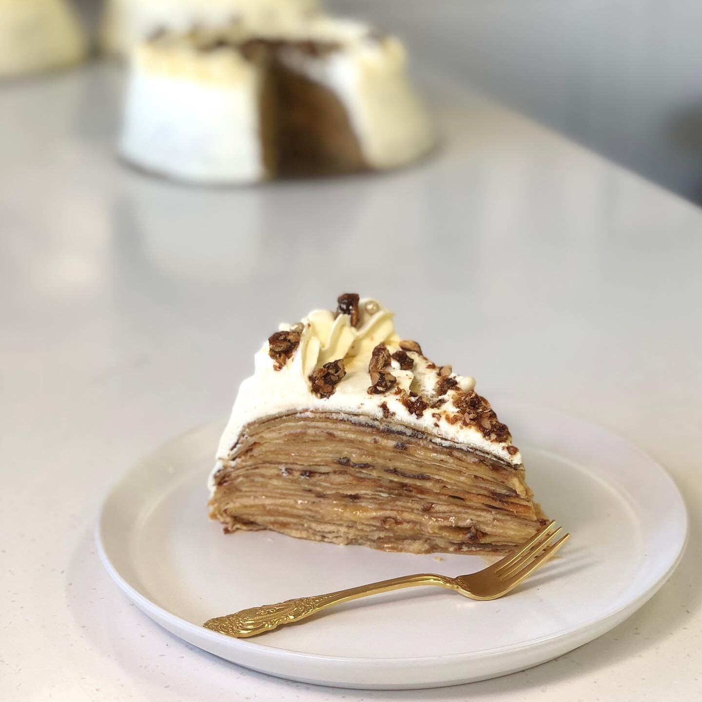 🥞 BUTTERSCOTCH PECAN CREPE CAKE 🥞featuring a Callebaut gold chocolate mousse filling with crunchy pecan nougatine and a butterscotch sauce. Order now via our website.

#perthcreatives #pertheats #perthgrub #perthlife #perthfashion #perthfoodies #pe