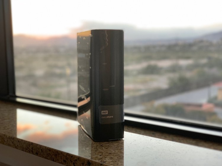 What Hard Drive is in a Western Digital 10TB EasyStore — SPX Labs