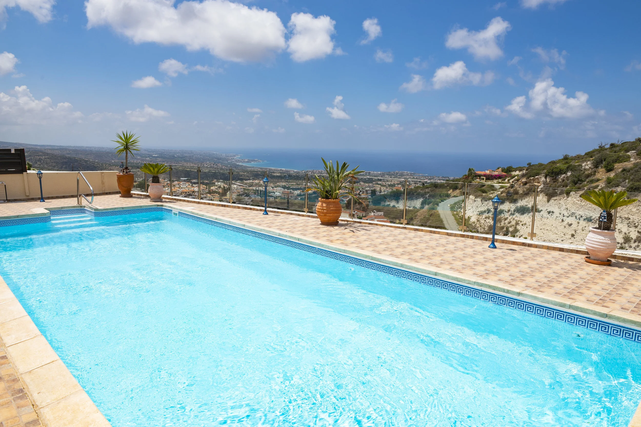 OceanVillaBreeze_07.jpg