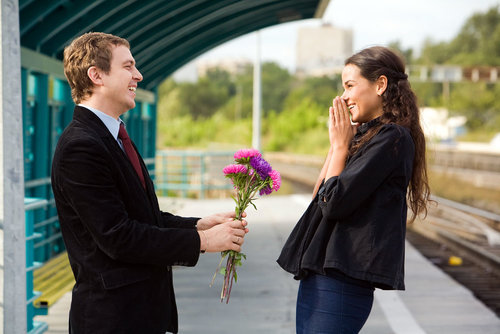 dating back - Traducere în română - exemple în engleză | Reverso Context