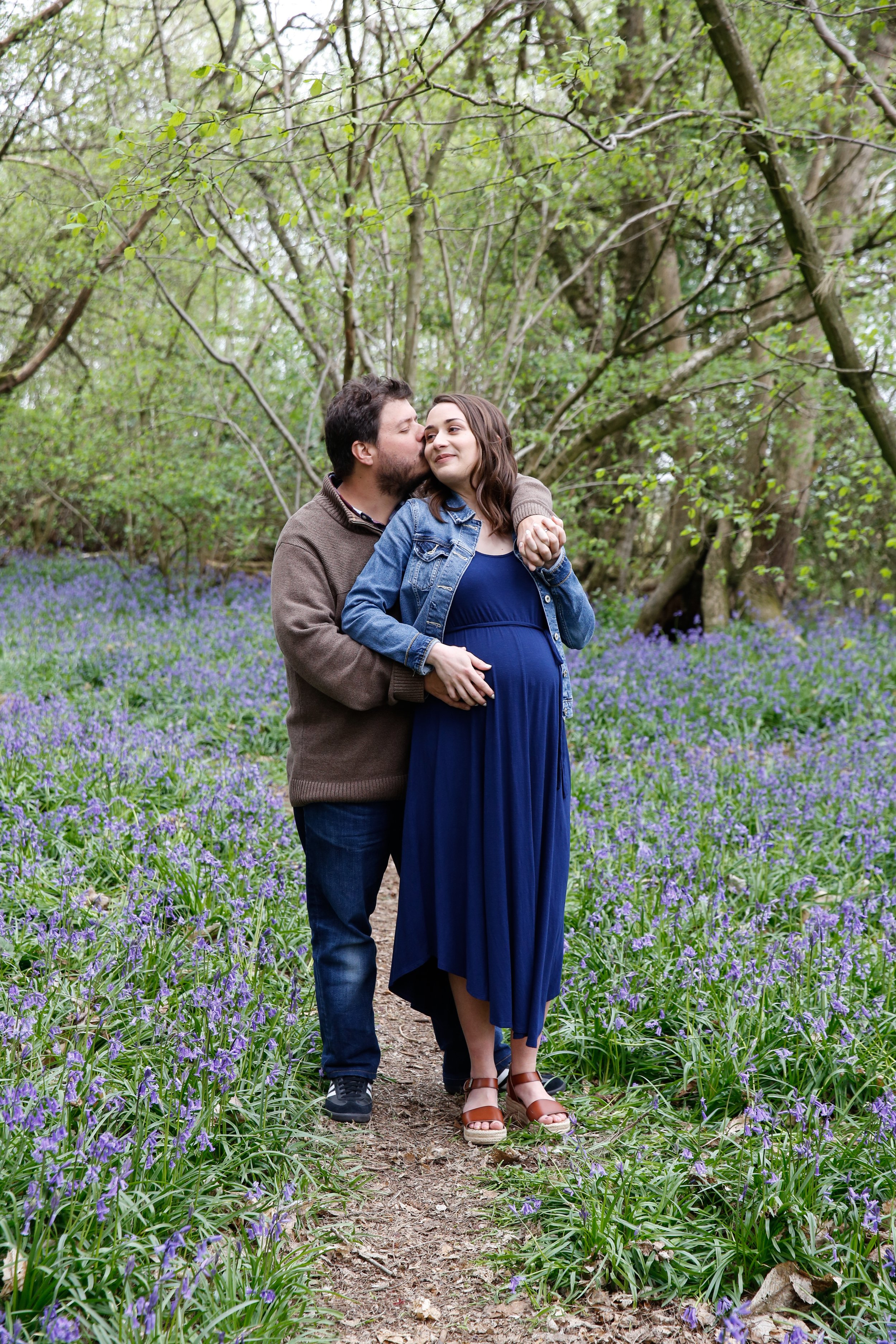 Maternity photo shoot in Berkshire | Bluebell pregnancy photos with Sarah & Bob84 choice .JPG