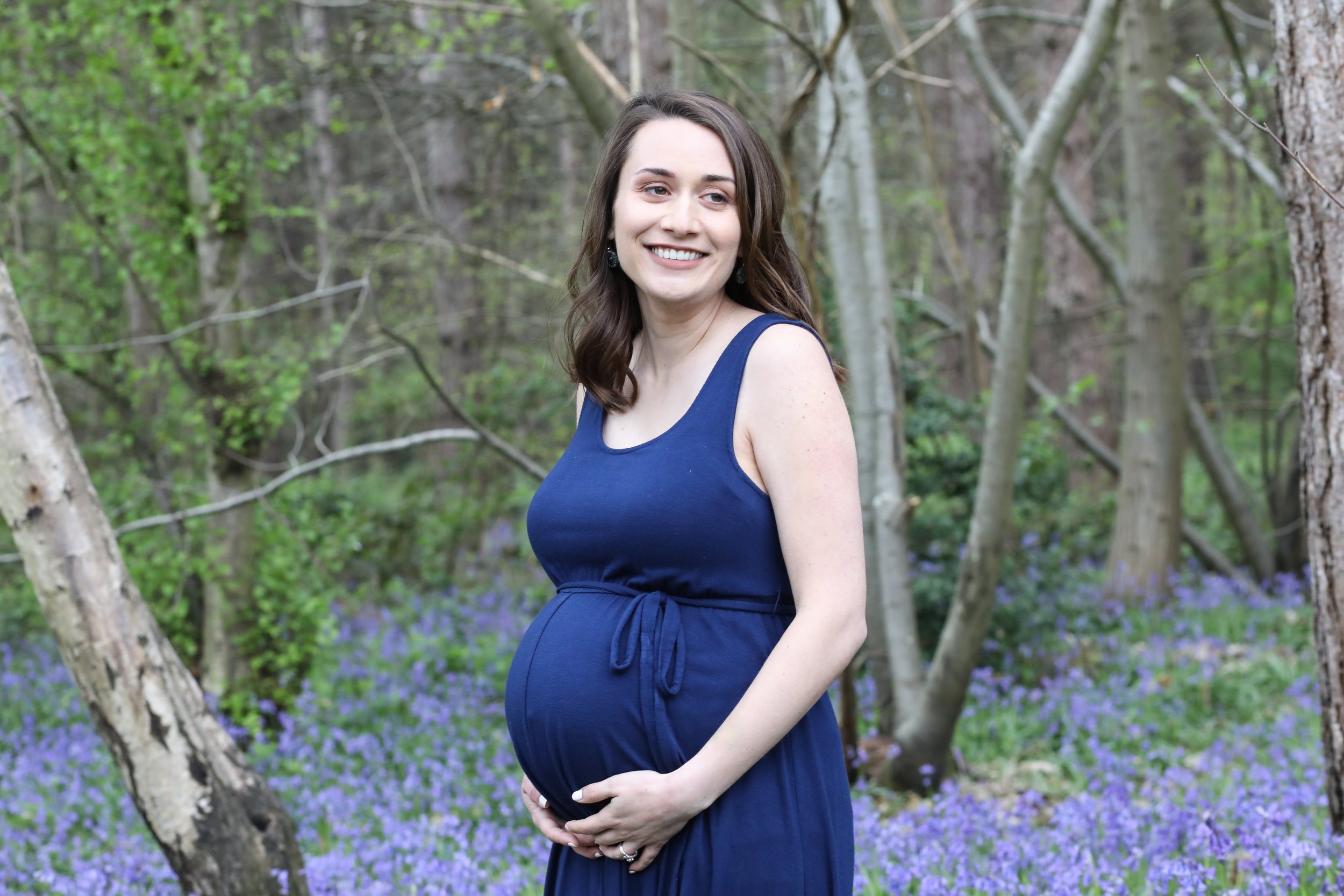 Maternity photo shoot in Berkshire | Bluebell pregnancy photos with Sarah & Bob108 choice .JPG