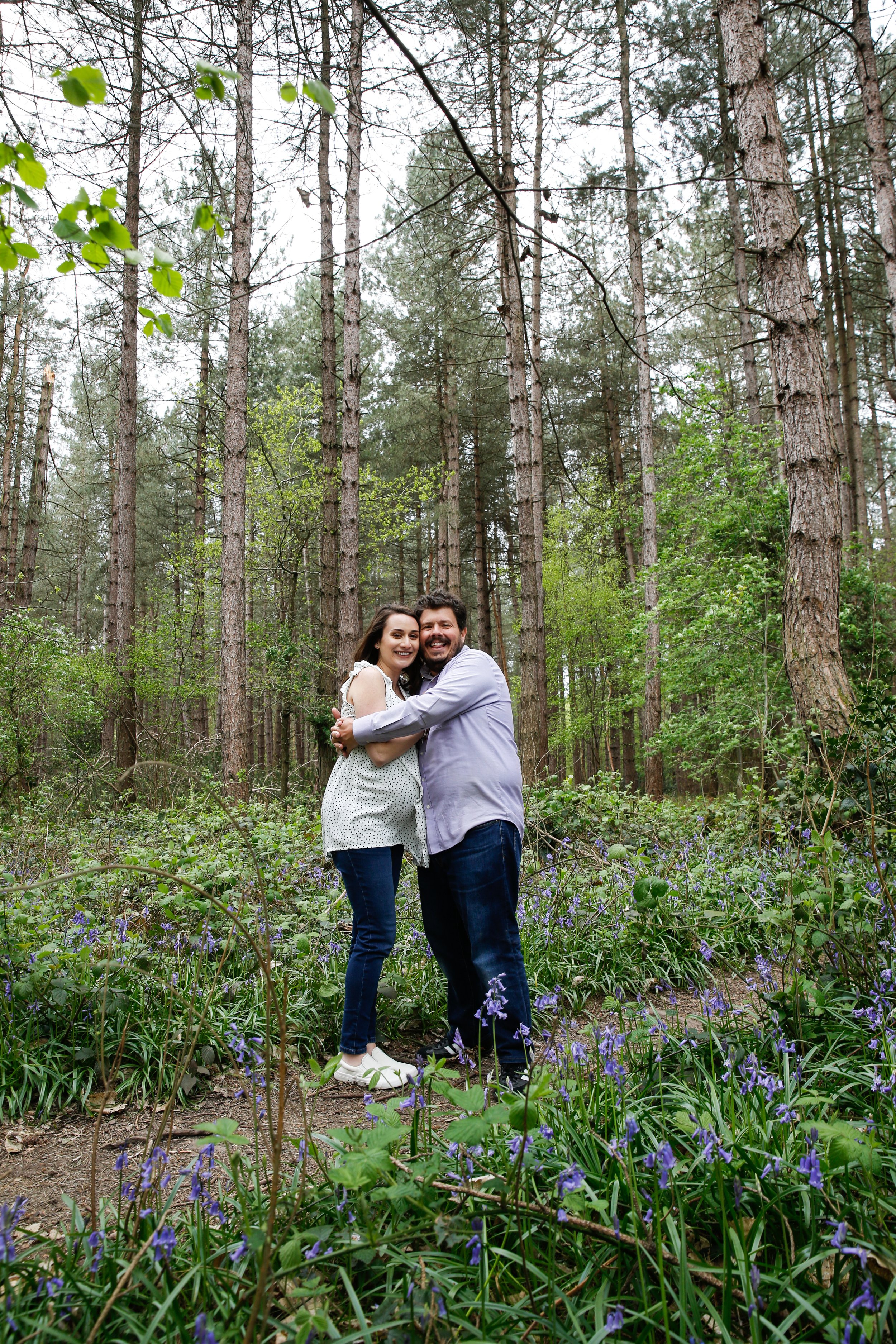 Maternity photo shoot in Berkshire | Bluebell pregnancy photos with Sarah & Bob116 choice .JPG