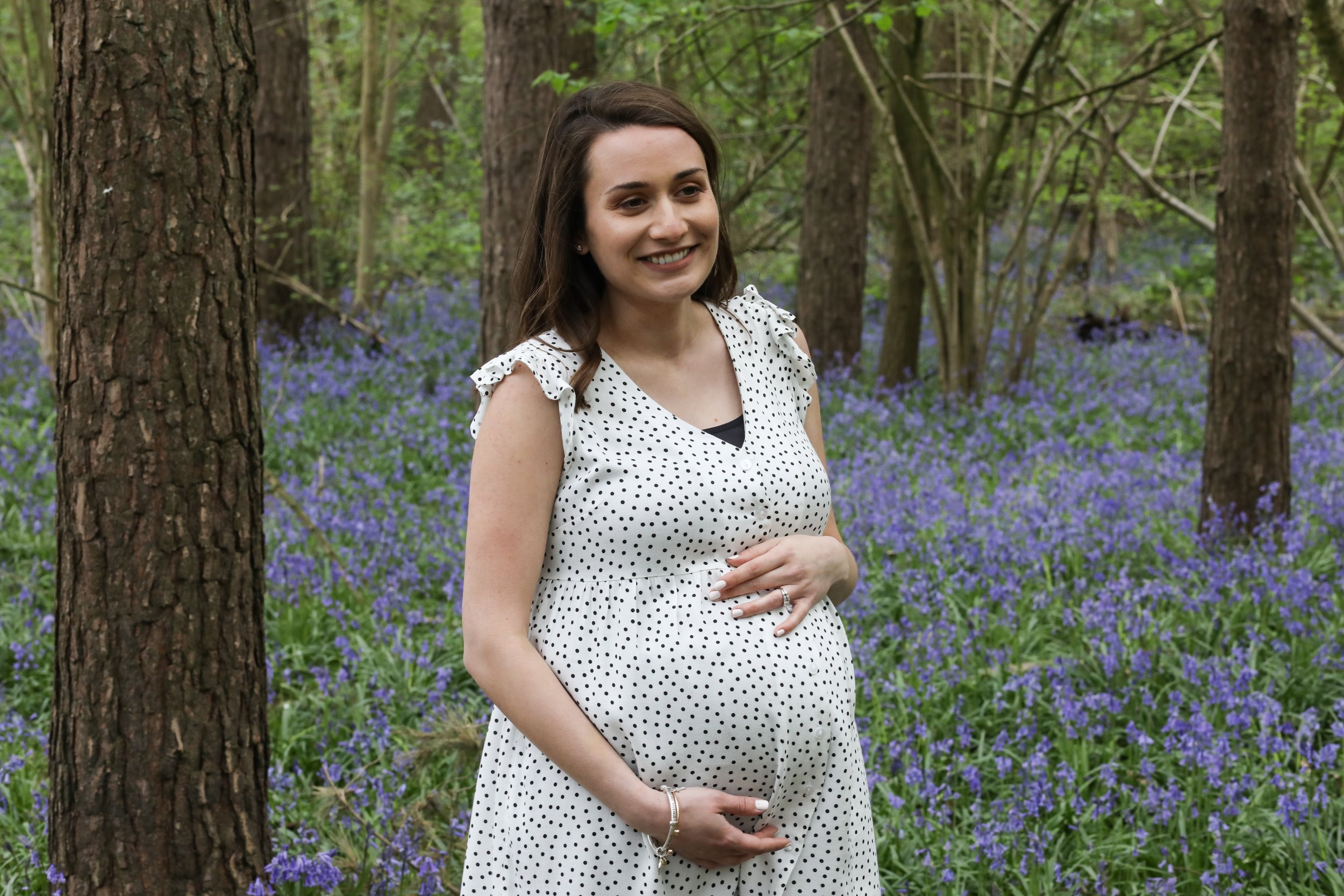Maternity photo shoot in Berkshire | Bluebell pregnancy photos with Sarah & Bob138 choice .JPG