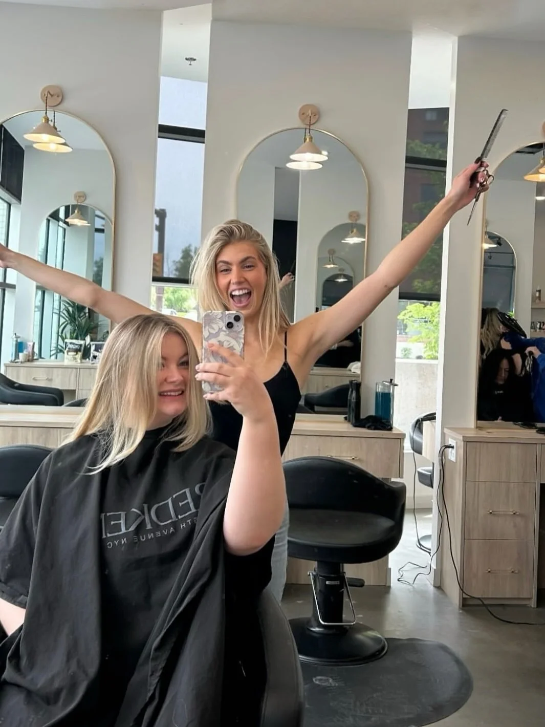 West 17th&rsquo;s vibe 💕

YYC salon | YYC hairstylist | YYC women | YYC beauty 
| YYC blonde | YYC balayage