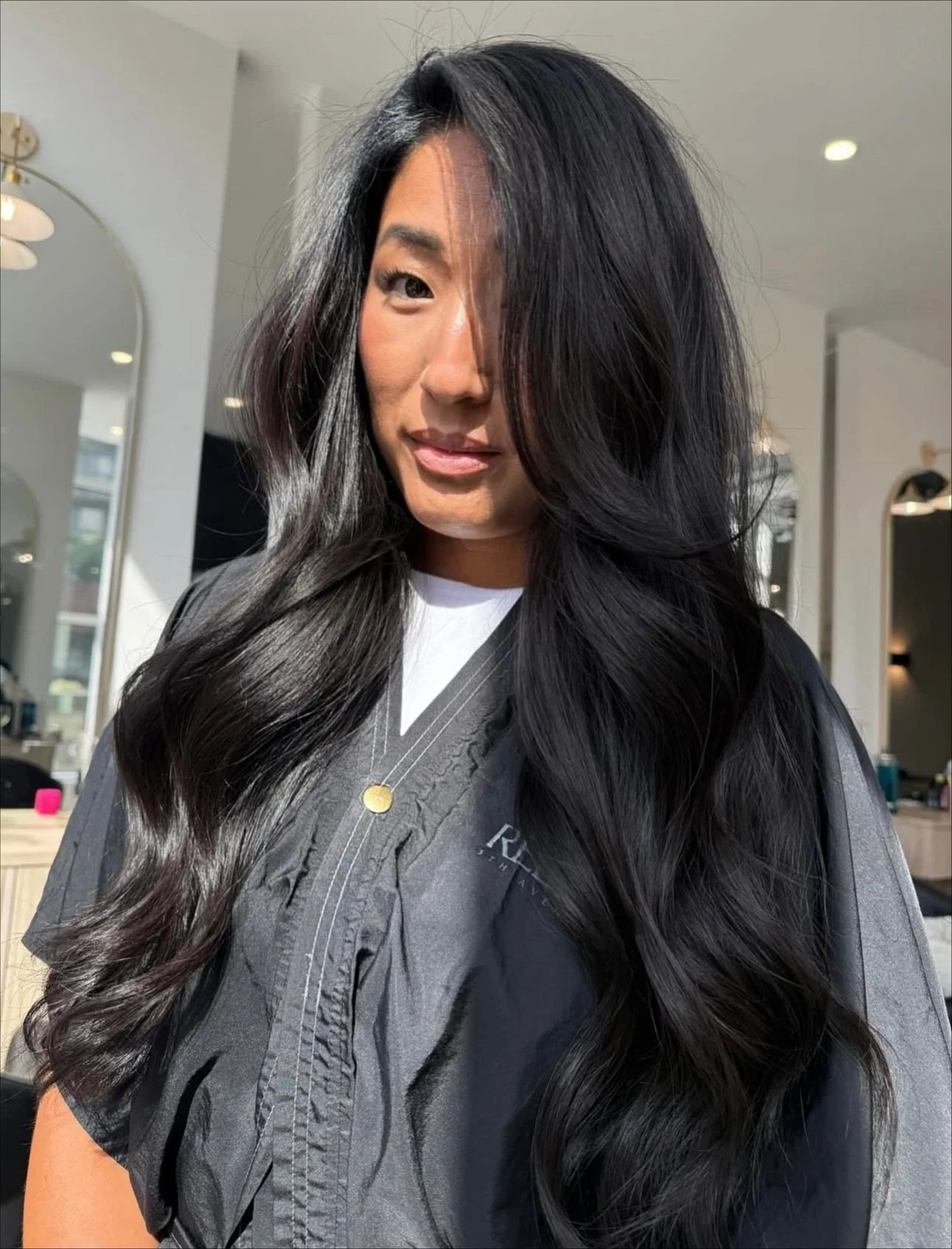 There&rsquo;s something about a sleek, timeless brunette ✨ 

@lilyneiles.hair refreshed her beautiful client&rsquo;s locks with a rich brunette formula and fresh trim! 

Your best hair is only an appointment away 🤍

YYC salon | YYC hairstylist | YYC