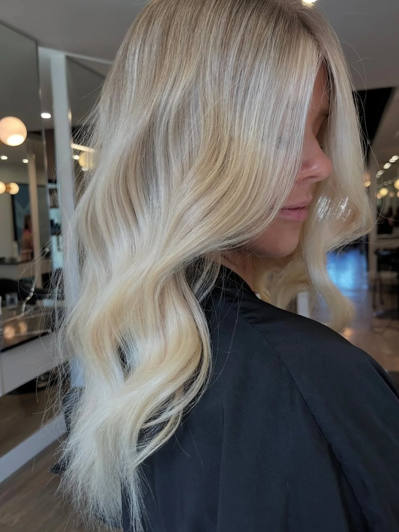 The power of lowlights by Katelyn! 

For a brighter blonde, @hairbykatelynallen strategically added lowlights to complement a highlight retouch! 

The lowlights act as a backdrop for the blonde to shine brighter ✨

YYC salon | YYC hairstylist | YYC w