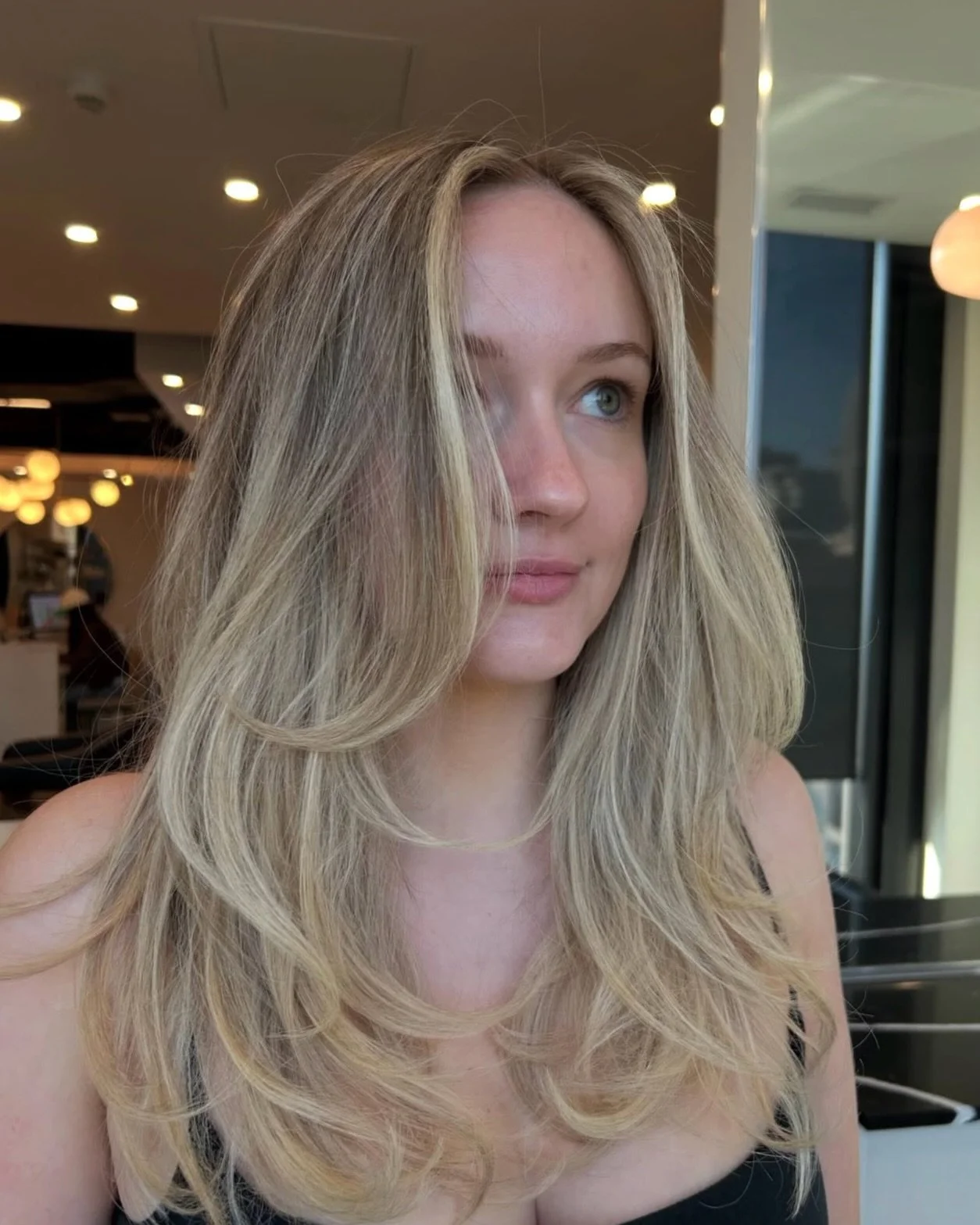 Reem&rsquo;s signature blondeing ☀️Bright ends + lived-in root

The ideal low-maintenance summer blonde! 

YYC salon | yyc hairstylist | yyc women | yyc beauty | yyc hair | yyc balayage | yyc girls | hair Calgary | YYC blonde