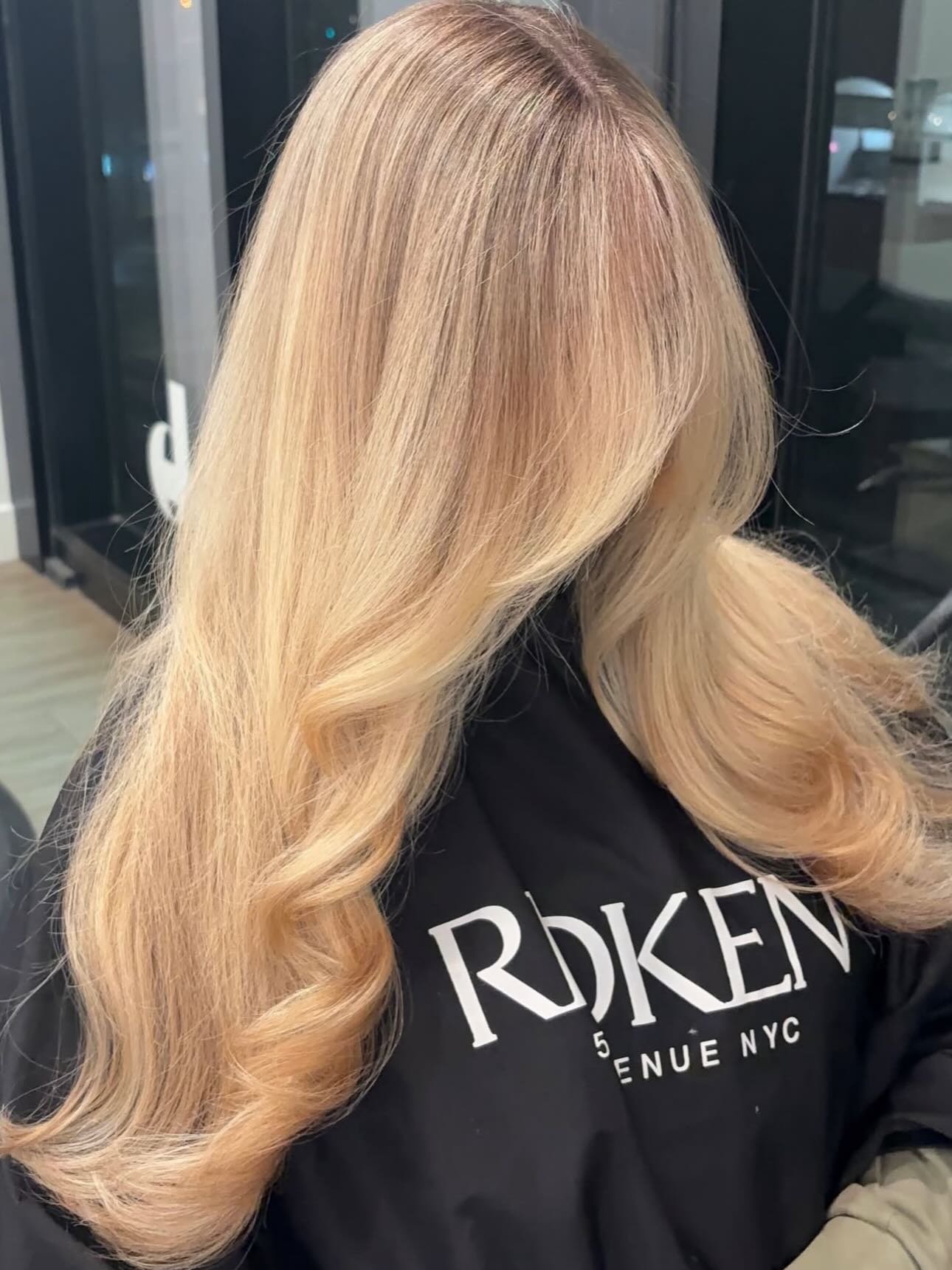The Blonde Chronicles with Claire ✨

YYC salon | yyc hairstylist | yyc women | yyc beauty | yyc hair | yyc balayage | yyc girls | hair Calgary | YYC blonde