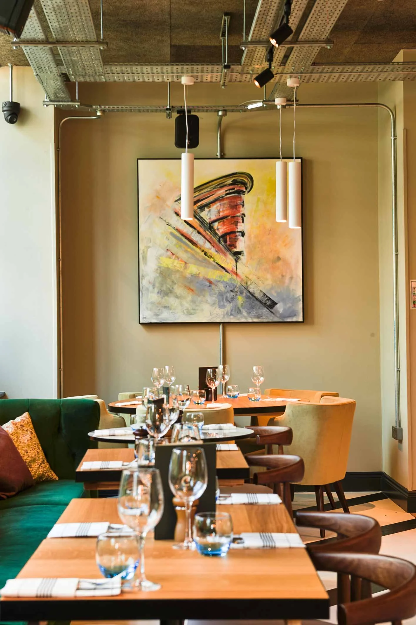 Chamberlain_EC3_DiningRoom_2.jpg