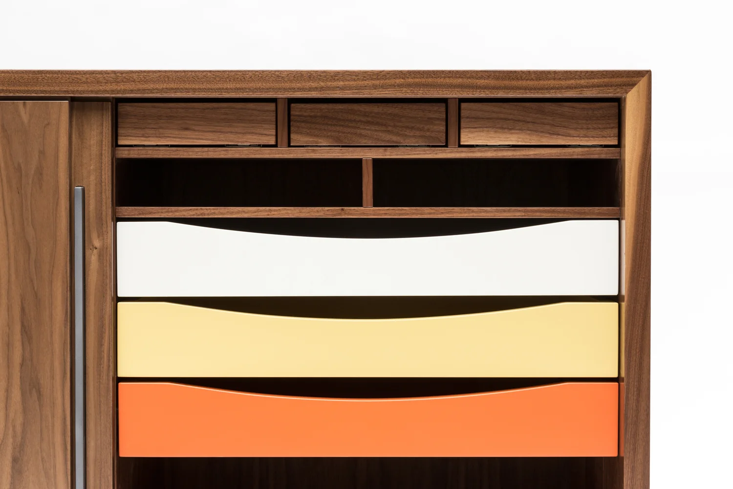zeeberg sideboard