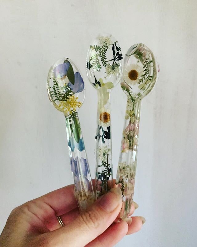 Custom spoons heading out today! These I had discontinued as a mass produced item for shows and keep it as a custom only because I love to really make these special. Can&rsquo;t wait to show you some new stuff I have been creating 🌻🤩