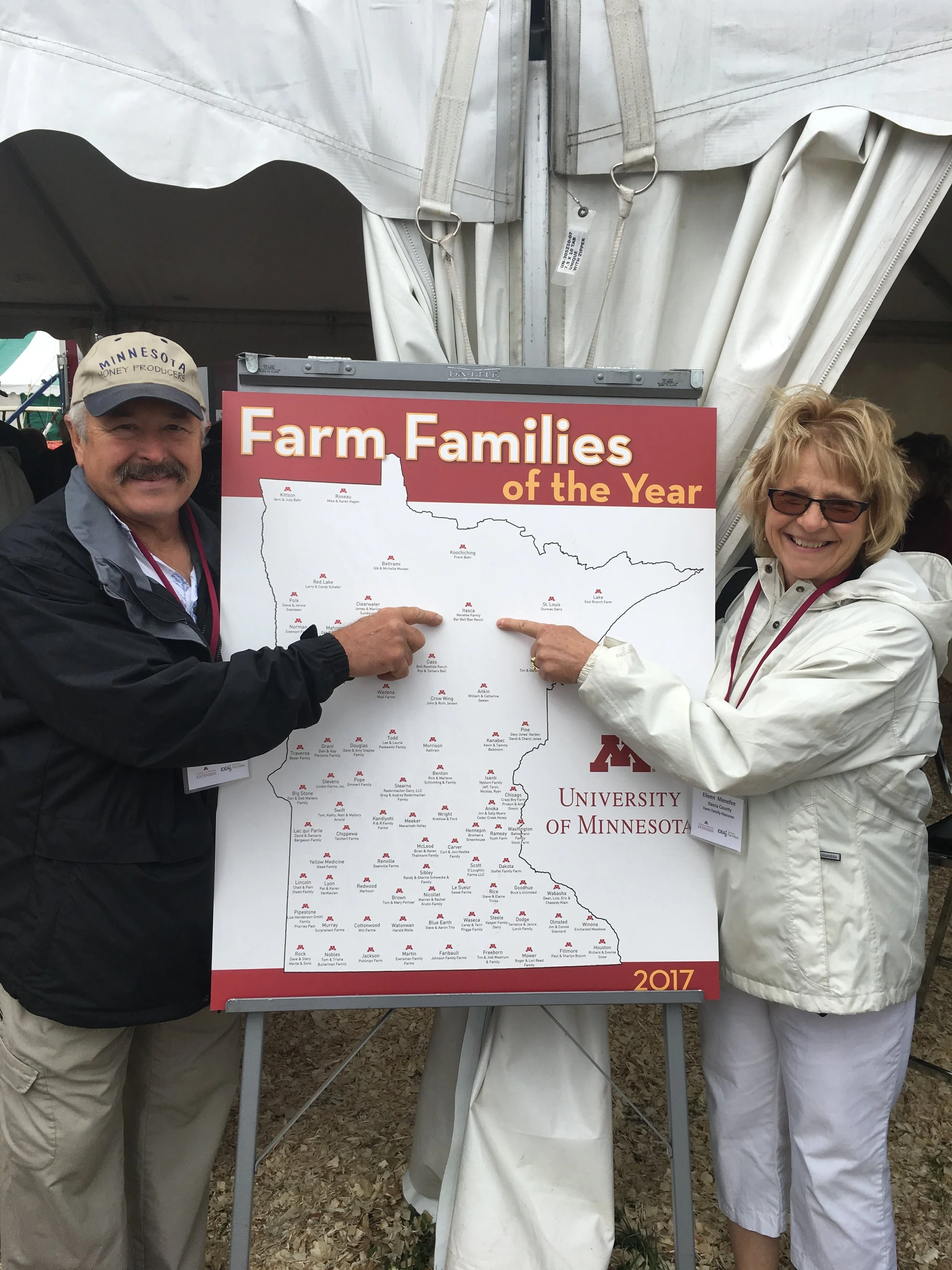Bar Bell Bee Ranch was named the 2017 Farm Family of the Year, through the University of Minnesota Extension Agency. Eileen and Ed were honored at a ceremony in Southern Minnesota with all the other Farm Families