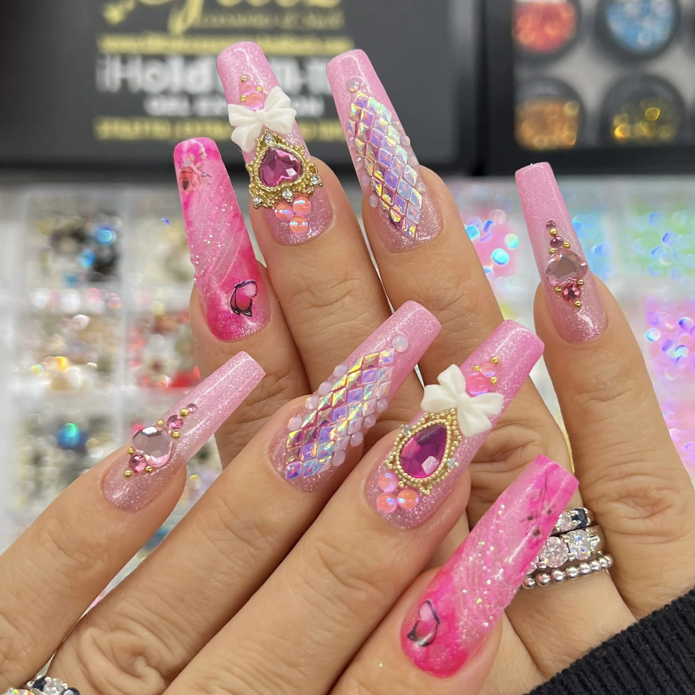 4F6FE431-3C8B-431D-86A1-2FD39C324646