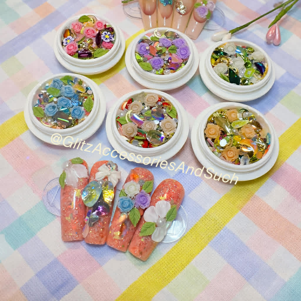 Flower Charm Set 4-WM.png