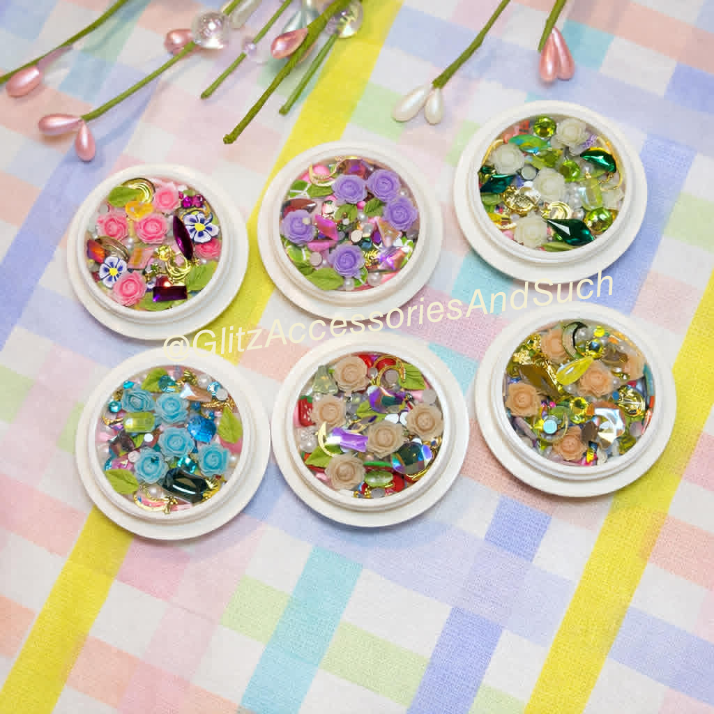 Flower Charm Set 3-WM.png
