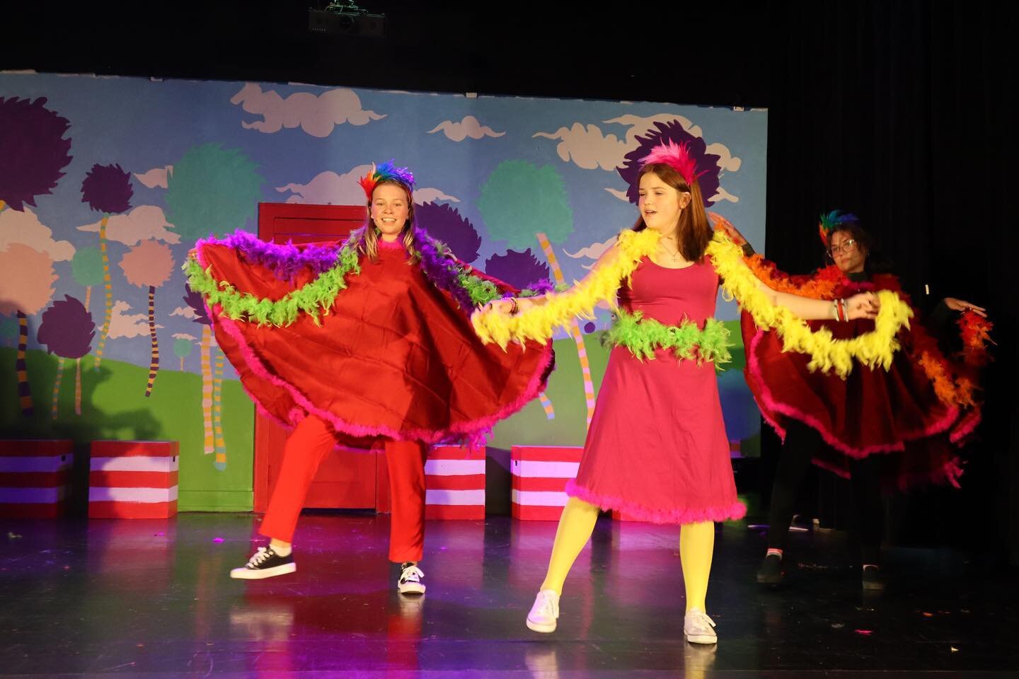 Today is your last chance to catch IMAGINE! Youth Theatre&rsquo;s production of Seussical at 2:00pm CT!