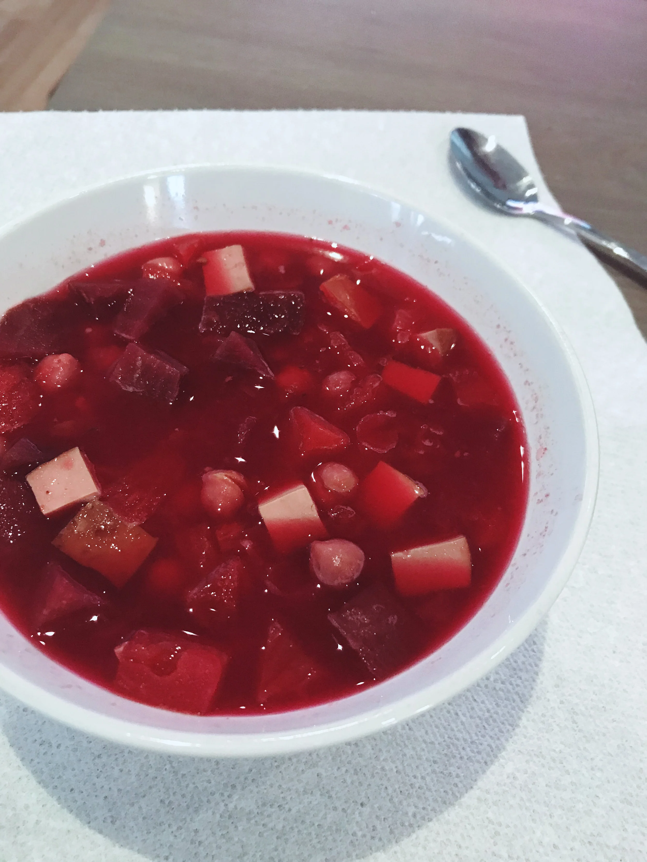 Soupe protéine à la betterave - moins de 300 calories!