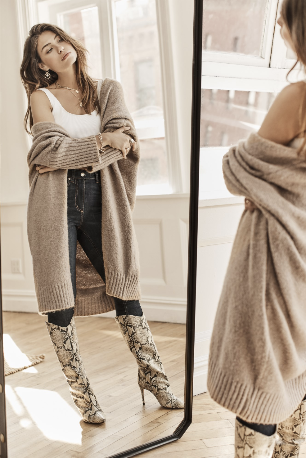 https://www.dynamiteclothing.com/fr-ca/cardigan-ouvert-a-manches-dolman/p/prod3960008