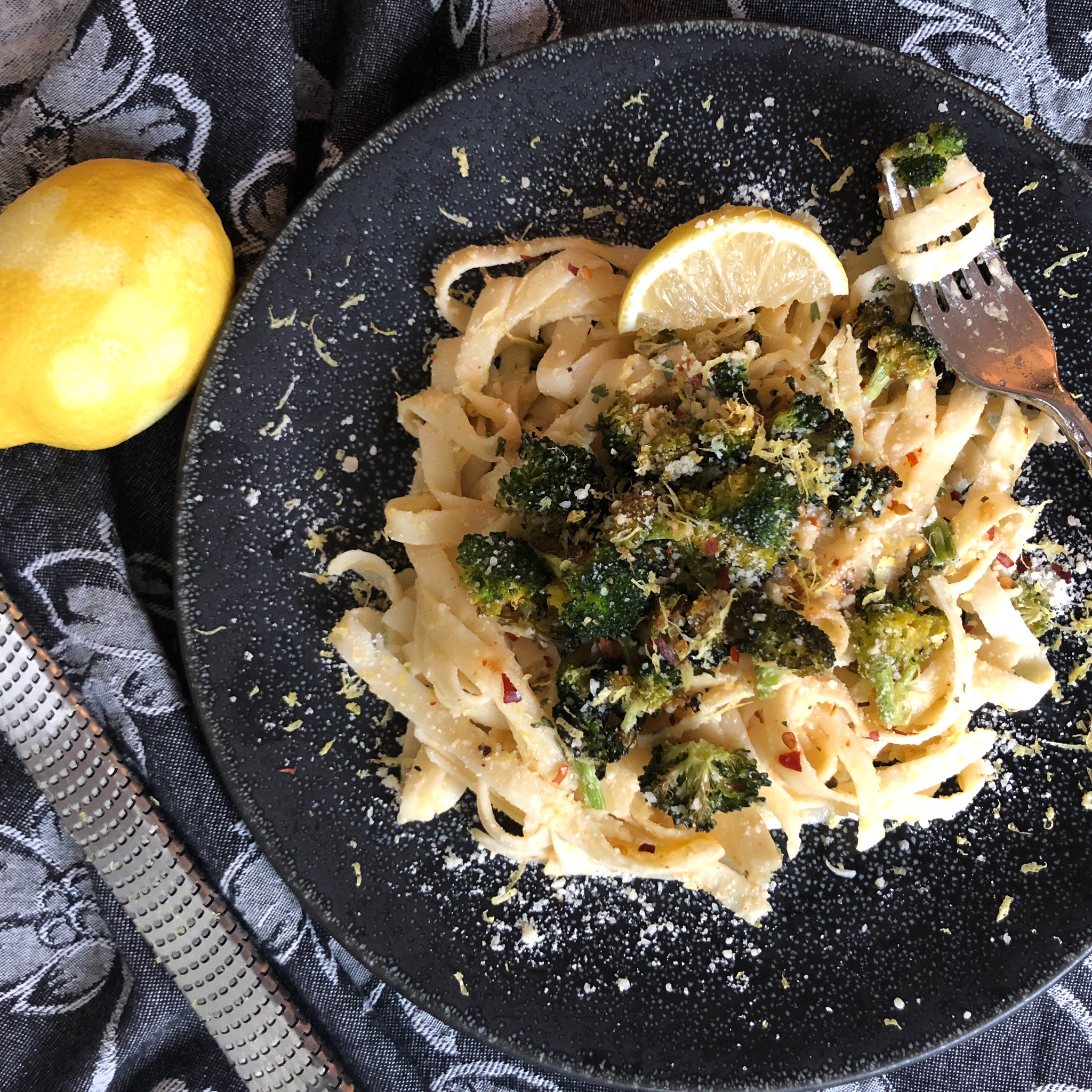 healthy(er) broccoli fettuccine alfredo