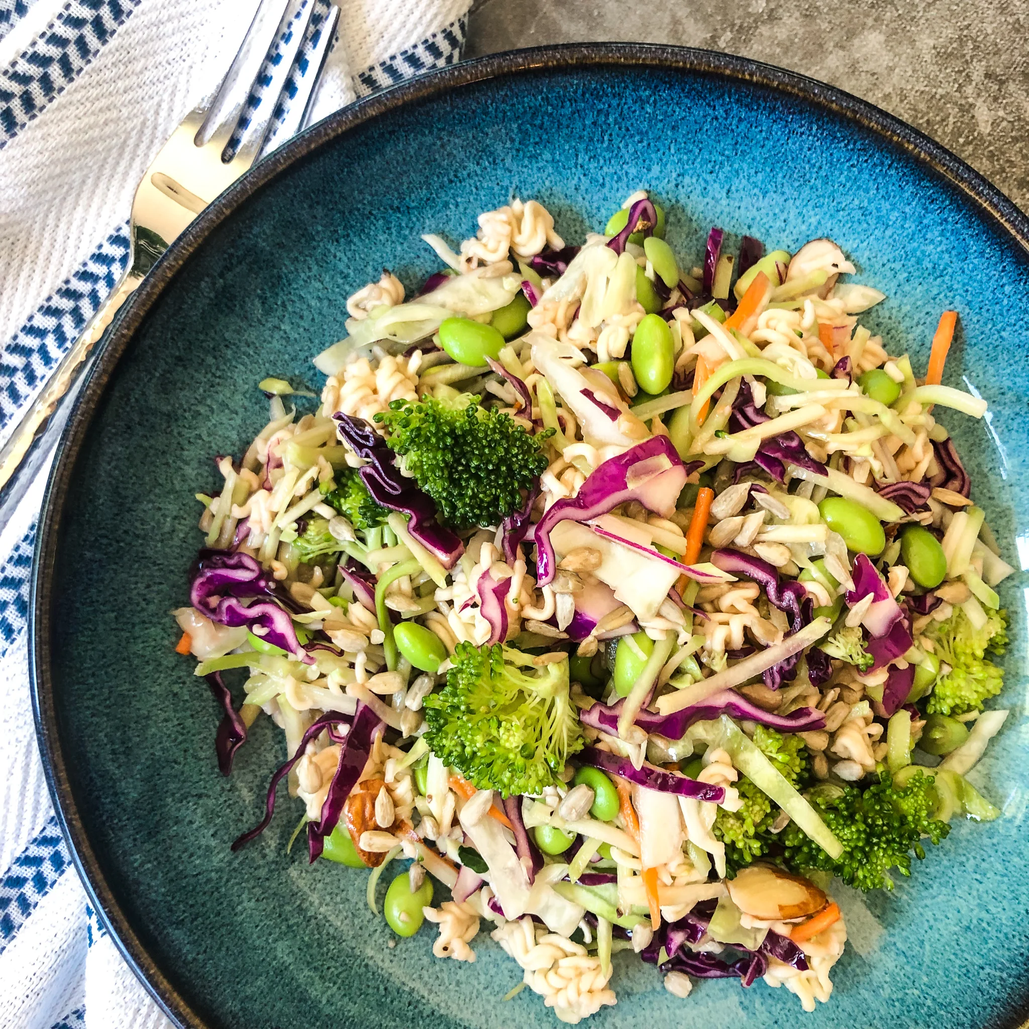 cabbage ramen noodle salad