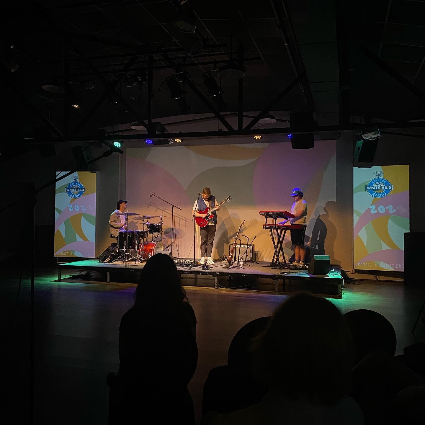 Gearing up for next week my Chatt and Charlotte friends! Grab your tickets while you can!❤️

4.21 - CHATTANOOGA @hificlydeschatt 
4.22 - ASHEVILLE @eveningmuse