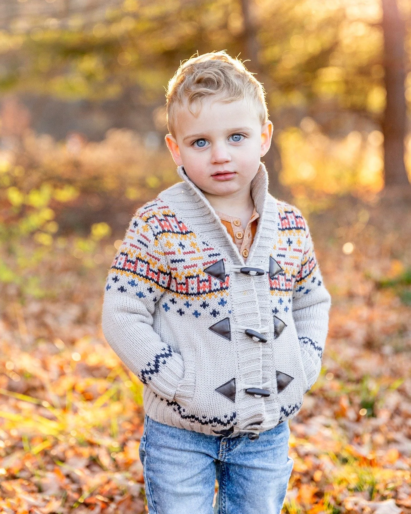 🍁✨ Fall Mini Sessions &ndash; Next Weekend! ✨🍁

Just a reminder that my Fall Minis are happening next Saturday, October 4th, in Manchester, MD! 🍂 These quick and cozy sessions are perfect for updating family photos, maternity, seniors, pets, or ev