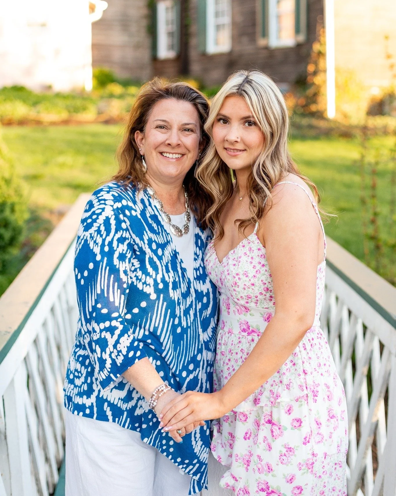 In honor of Mother&rsquo;s Day, I&rsquo;d love to hear from you 💕

What&rsquo;s one of your favorite memories with your mom or a mother figure in your life? 🌸

Or what&rsquo;s a special item your child has made for you? 🎁