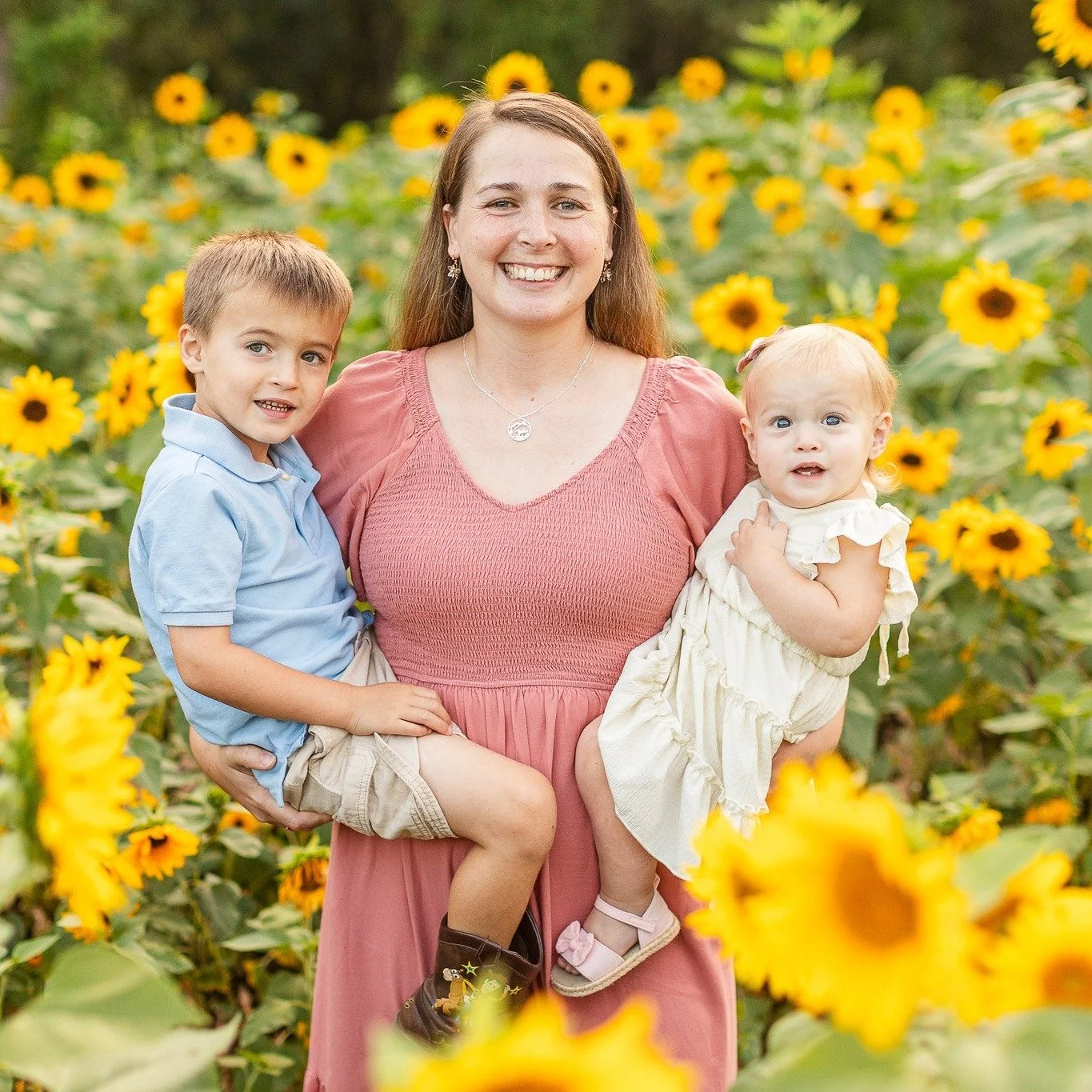 Happy Mother&rsquo;s Day! 🌸

They say motherhood is one of the most challenging roles, but also the most rewarding and love-filled, and I couldn&rsquo;t agree more. I&rsquo;m so grateful to be mom to Oakley, Reese, and Groot&mdash;they&rsquo;re my w