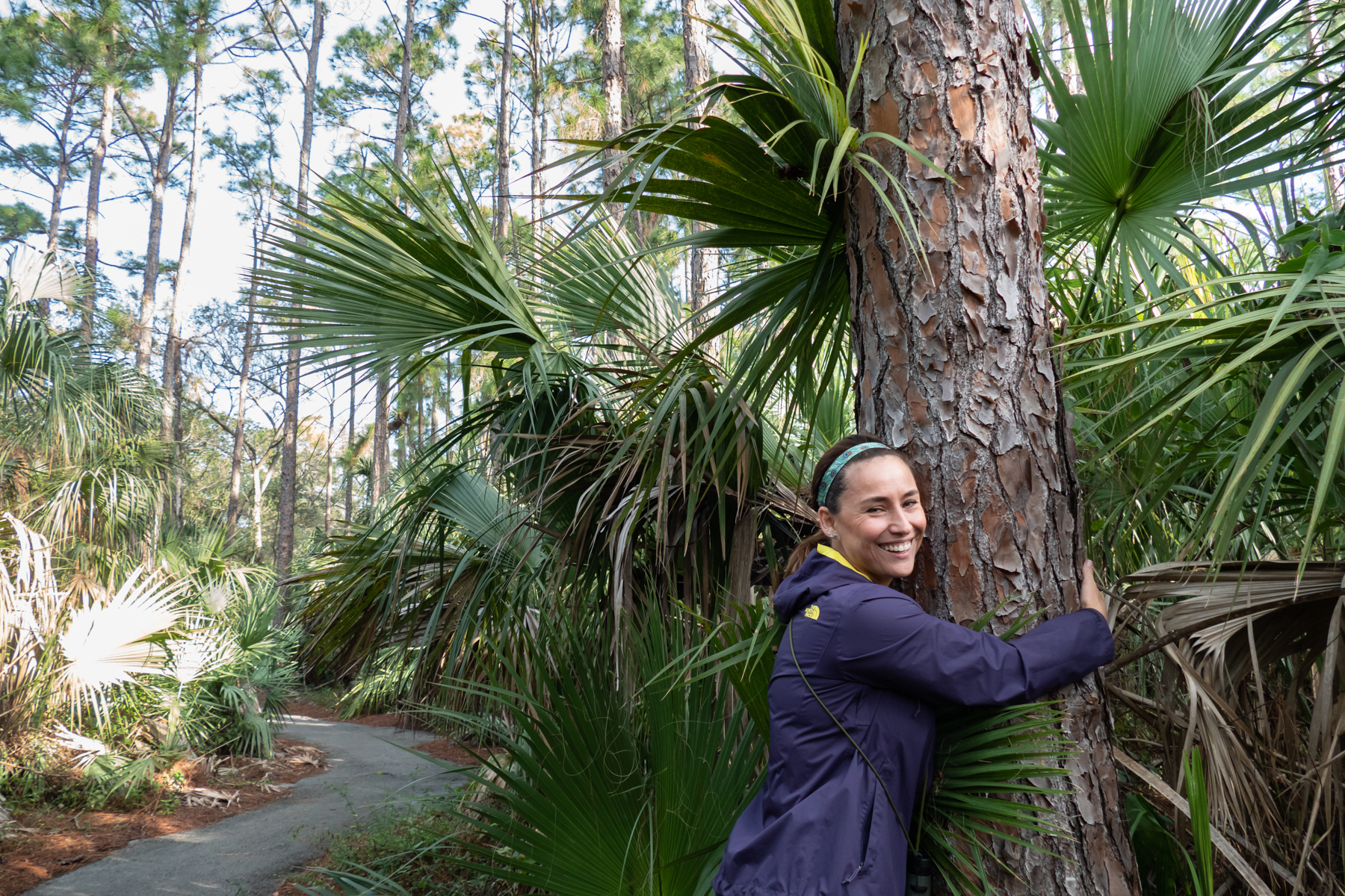 Eliana showing the slash pine love.